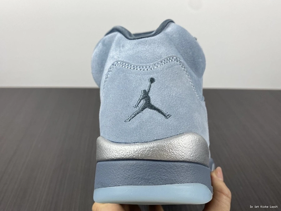 DD9336-400 (W) Bluebird Retro - Jordan 5 1224